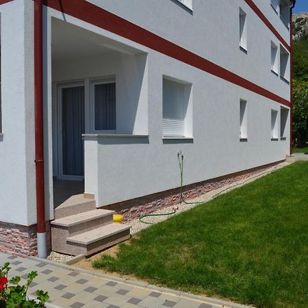 Apartments Susec Baška Eksteriør bilde